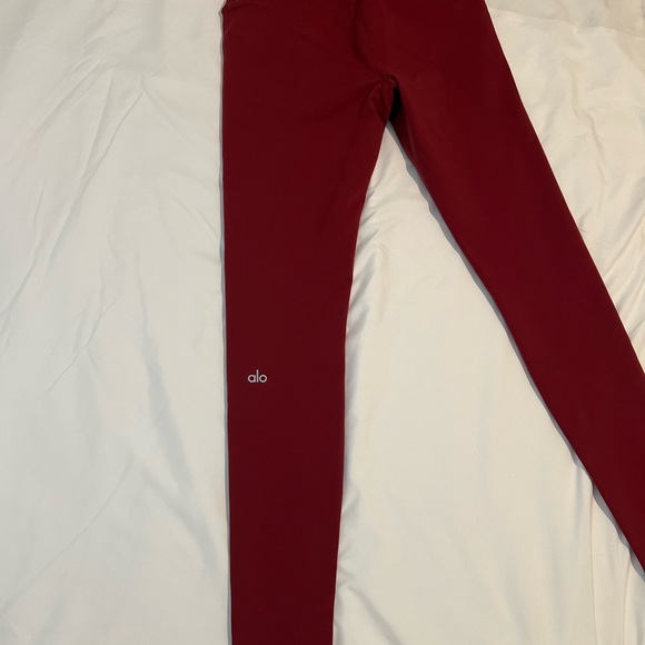 ALO Yoga Burgundy Leggings - Picture 4 of 6